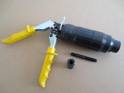 ls6-hydr-blechlocher_624_427.jpg